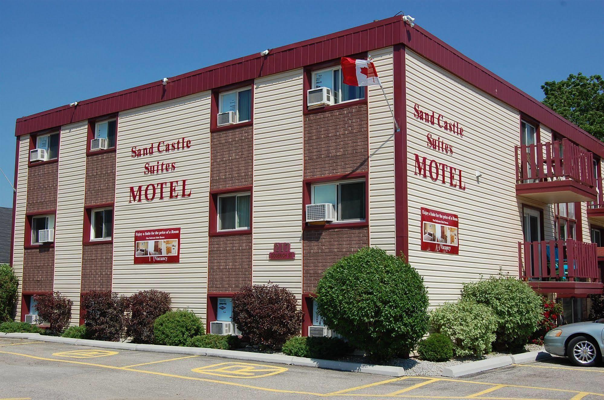 Sand Castle Suites Motel Порт-Элджин Экстерьер фото